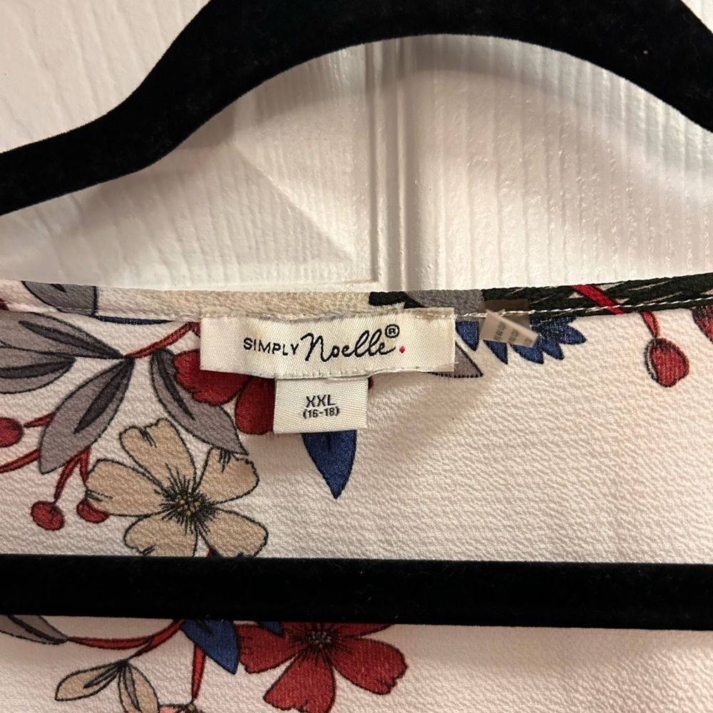 Floral Drawstring Blouse - Picture 2 of 3